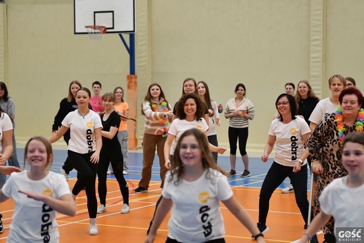 Międzypokoleniowa zumba w Zielonej Górze