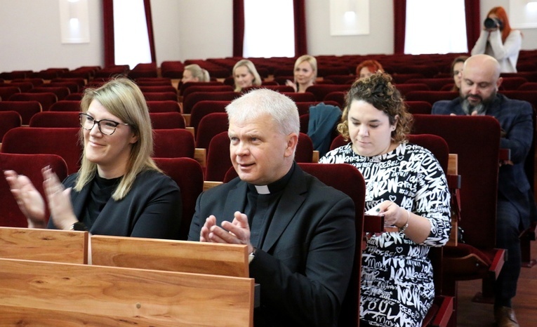 Konferencja odbyła się w auli Akademii Handlowej Nauk Stosowanych.