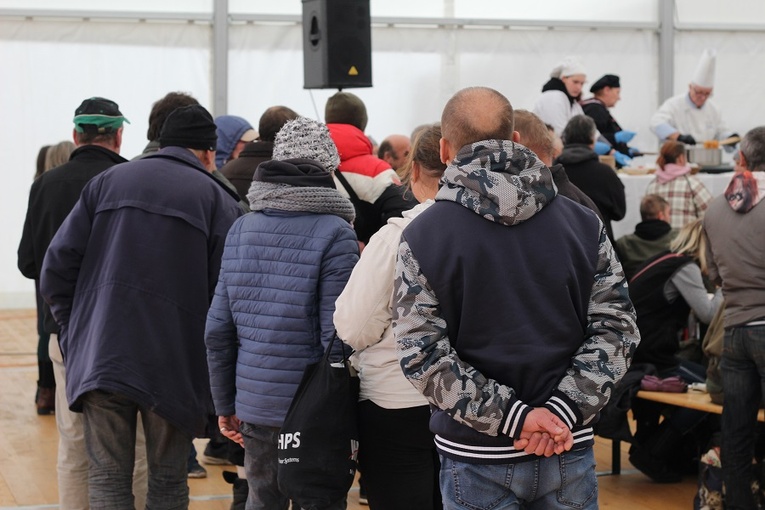 Światowy Dzień Ubogich w Archidiecezji Krakowskiej 2023