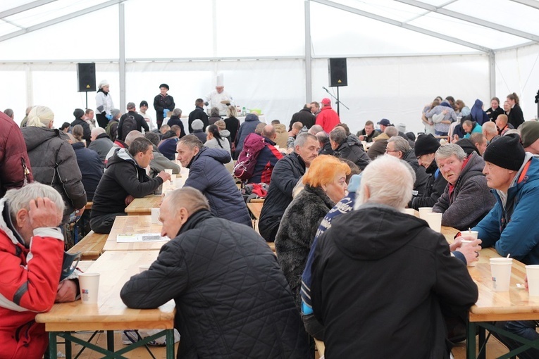 Światowy Dzień Ubogich w Archidiecezji Krakowskiej 2023