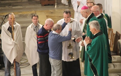 Abp Galbas do bezdomnych i ubogich: Jest dom!