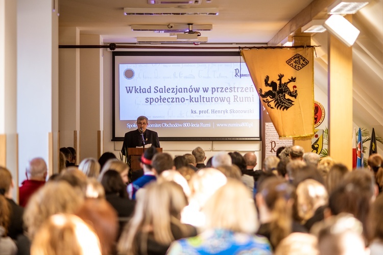 Konferencja o wkładzie zgromadzeń zakonnych w rozwój Rumi