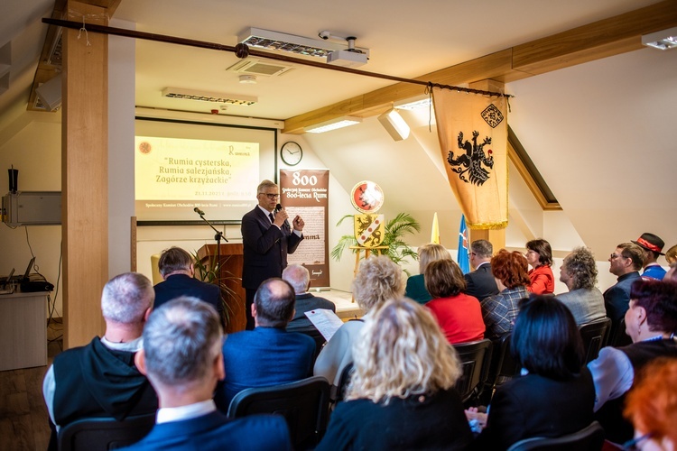 ​Konferencja o wkładzie zgromadzeń zakonnych w rozwój Rumi