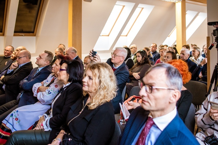 ​Konferencja o wkładzie zgromadzeń zakonnych w rozwój Rumi