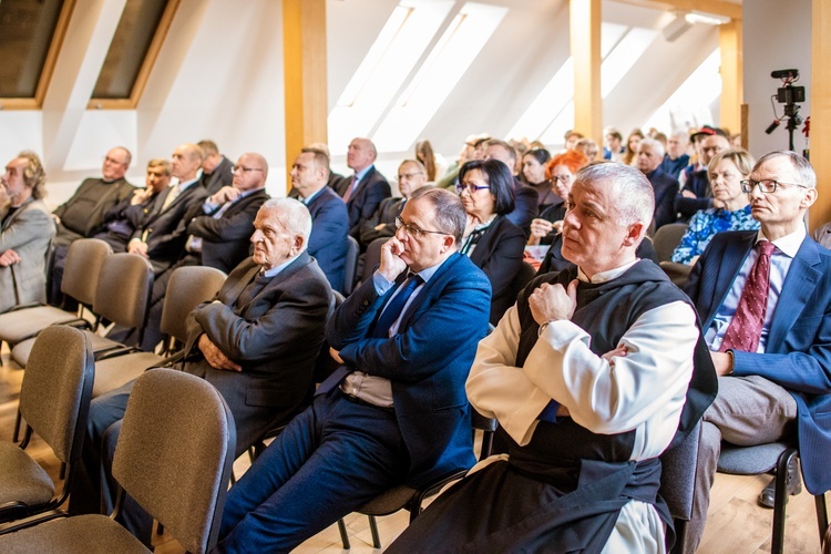 ​Konferencja o wkładzie zgromadzeń zakonnych w rozwój Rumi