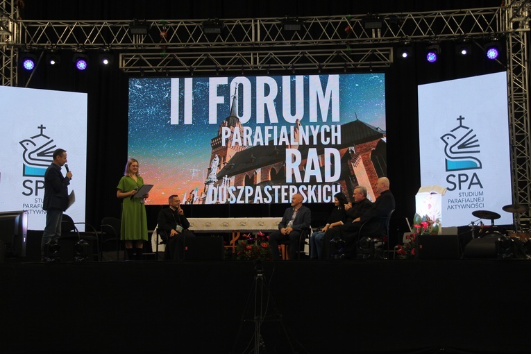 Tarnów. II Forum Parafialnych Rad Duszpasterskich