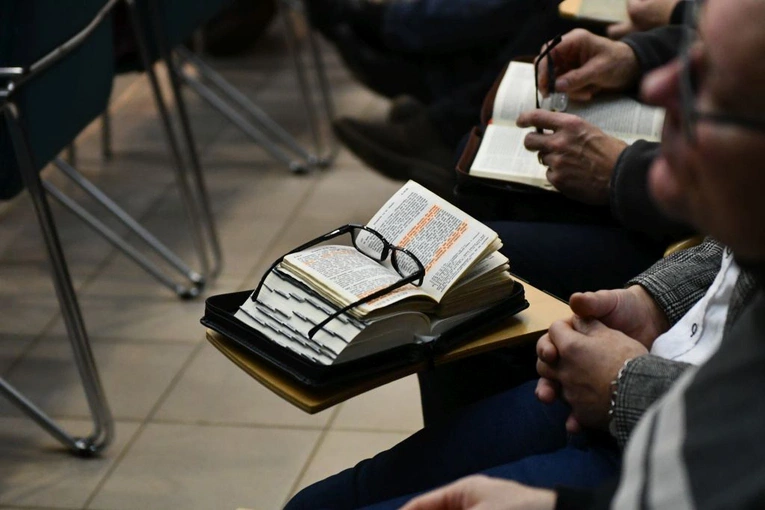 Rekolekcje dla nadzwyczajnych szafarzy Komunii Świętej w Głogowie