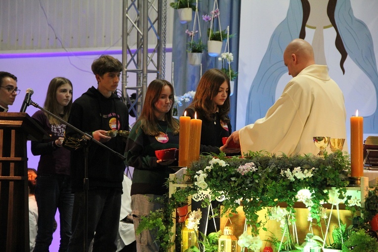 Spotkanie Młodych "Radując się w nadziei" cz. 2