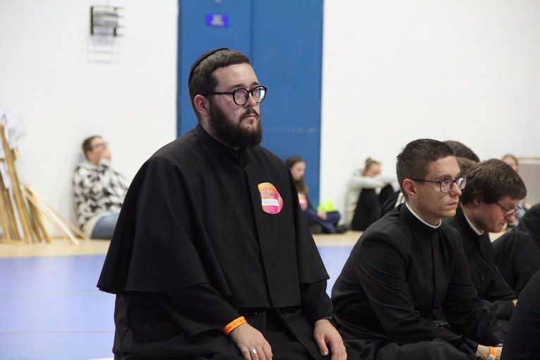 Spotkanie Młodych "Radując się w nadziei" cz. 2