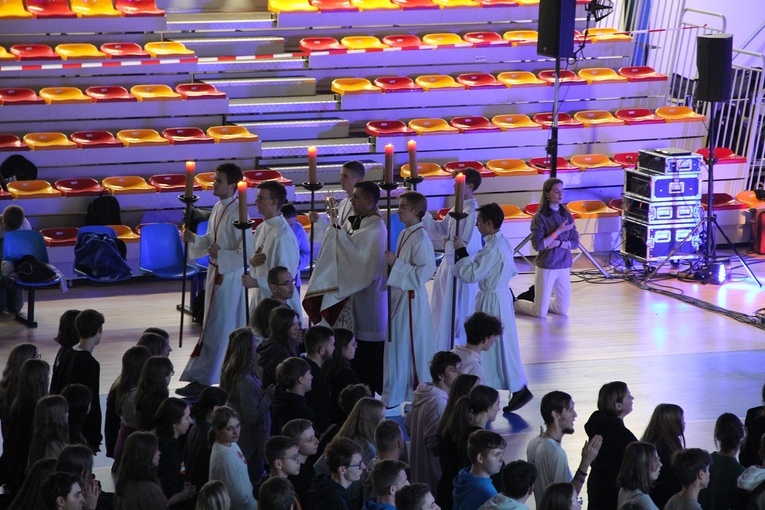 Spotkanie Młodych "Radując się w nadziei" cz. 2