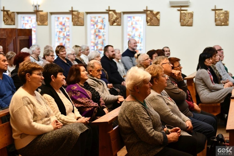 Rekolekcje Parafialnych Zespołów Caritas