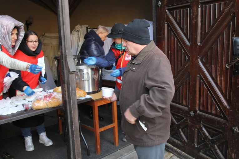 Legnicki i Światowy Dzień Ubogich