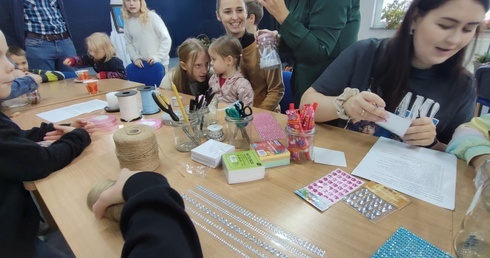 Lampiony, wieńce i kalendarze