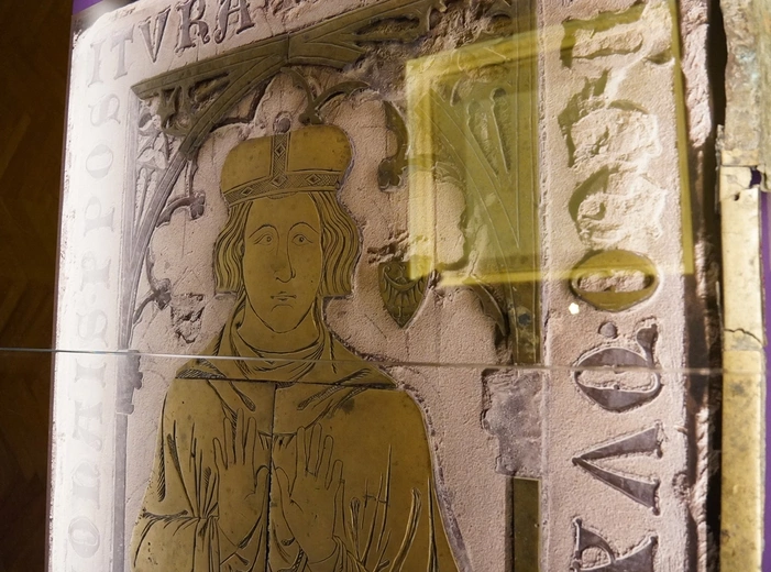 "Sztuka umierania" z płytami nagrobnymi biskupów wrocławskich