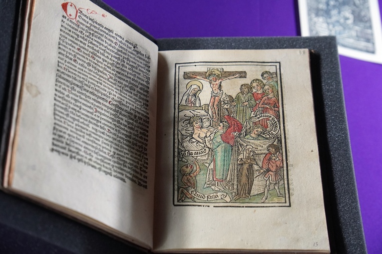 "Sztuka umierania" z płytami nagrobnymi biskupów wrocławskich