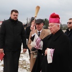 Wprowadzenie relikwii bł. rodziny Ulmów i poświęcenie ziemi pod budowę kościoła w Rawie Mazowieckiej