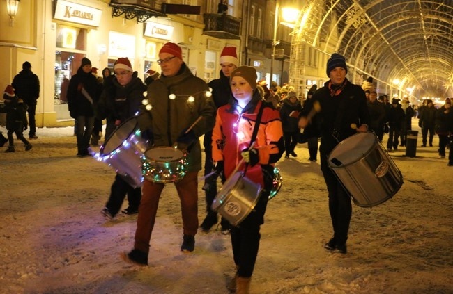 Świąteczna iluminacja w Radomiu