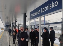 Region. W niedzielę rusza pociąg na lotnisko Katowice Airport 