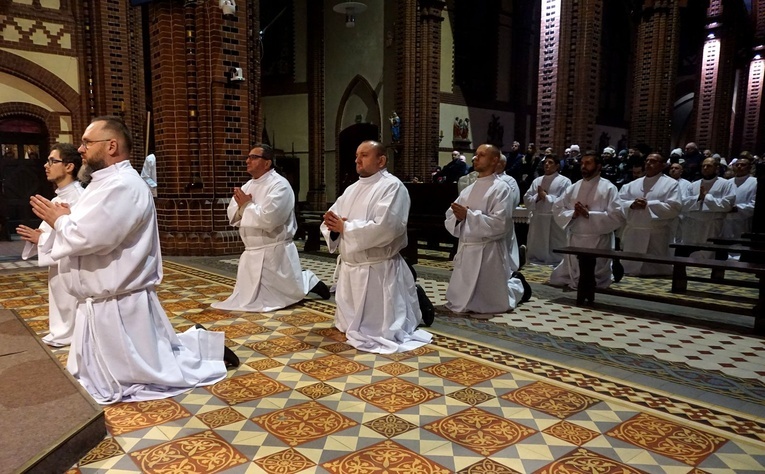 Nowi szafarze Komunii świętej 