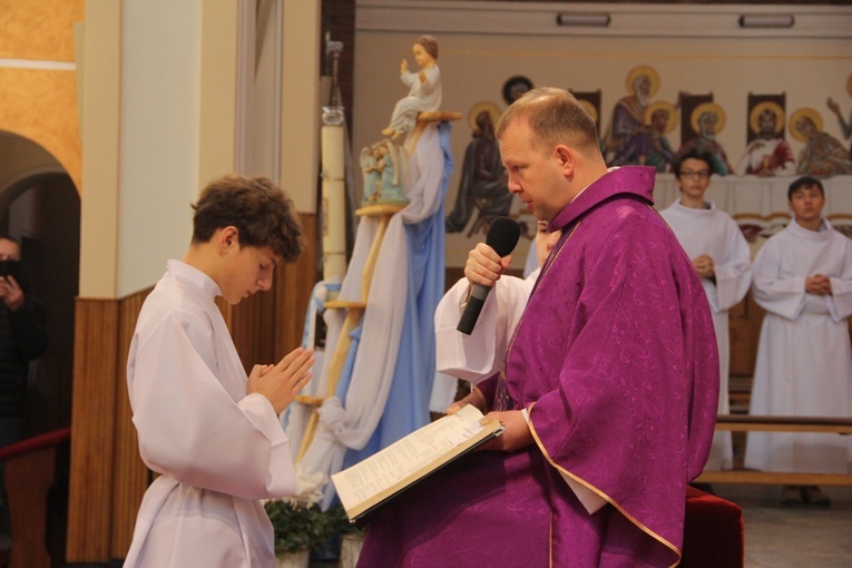 Tarnów-Mościce. Błogosławieństwo nowych lektorów dekanatu Tarnów-Zachód