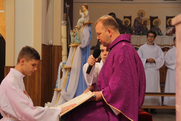 Tarnów-Mościce. Błogosławieństwo nowych lektorów dekanatu Tarnów-Zachód