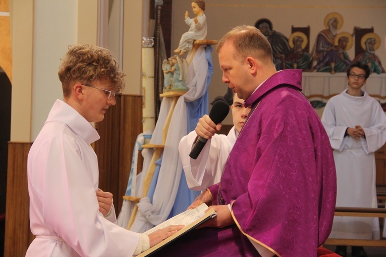 Tarnów-Mościce. Błogosławieństwo nowych lektorów dekanatu Tarnów-Zachód