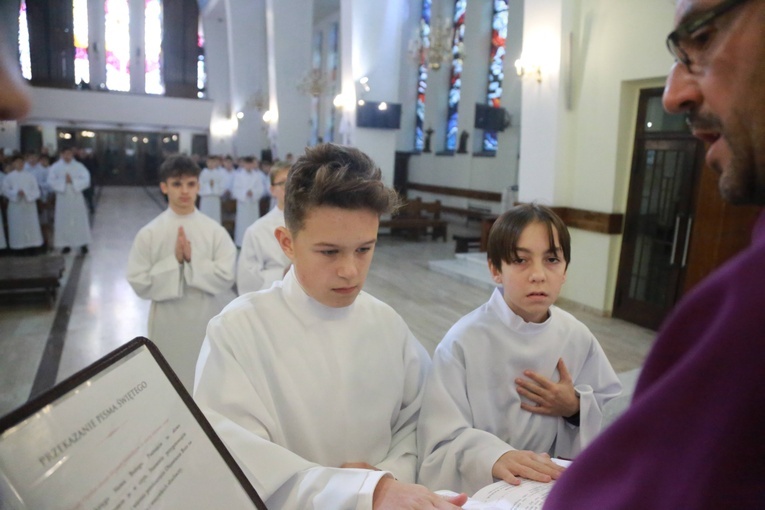 Błogosławieństwo lektorów u MB Fatimskiej