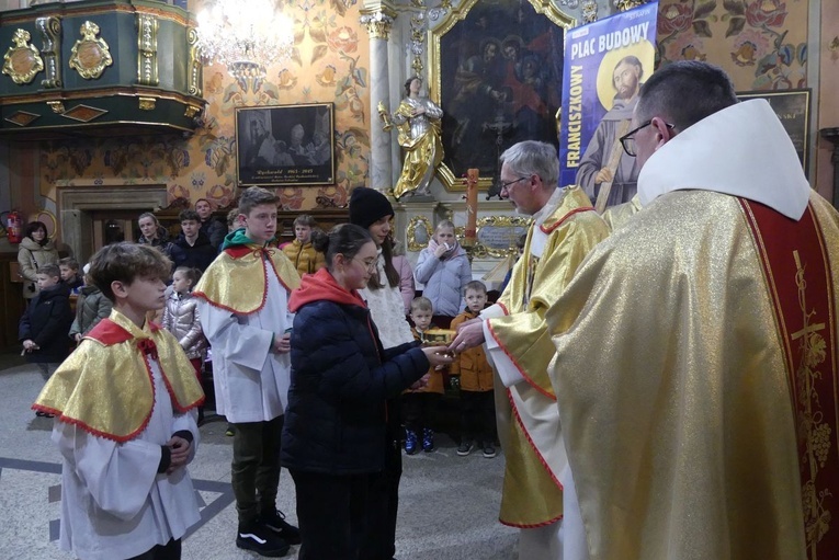 Wprowadzenie relikwii św. Mikołaja do bazyliki w Rychwałdzie