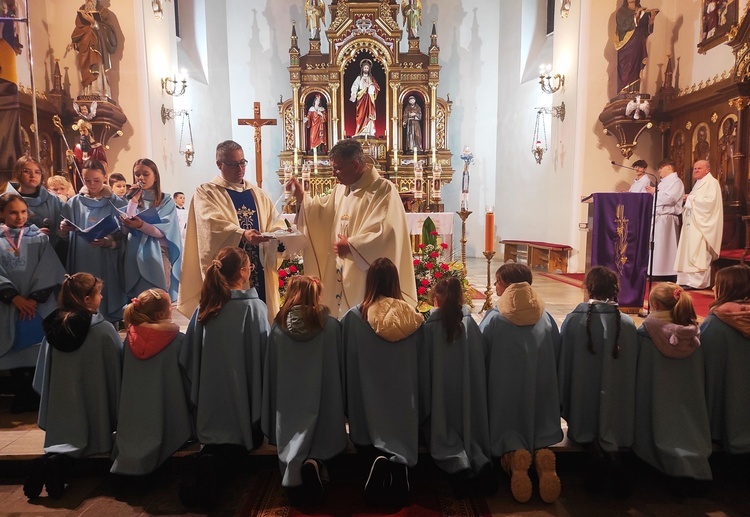 Żegocina. Przyjęcie do DSM