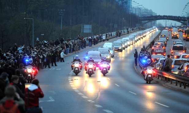 Sąd Najwyższy uchylił wyrok ws. organizacji lotu do Smoleńska w 2010 r.