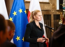 Nowa minister edukacji zapowiada ograniczenie lekcji religii i likwidację HiT