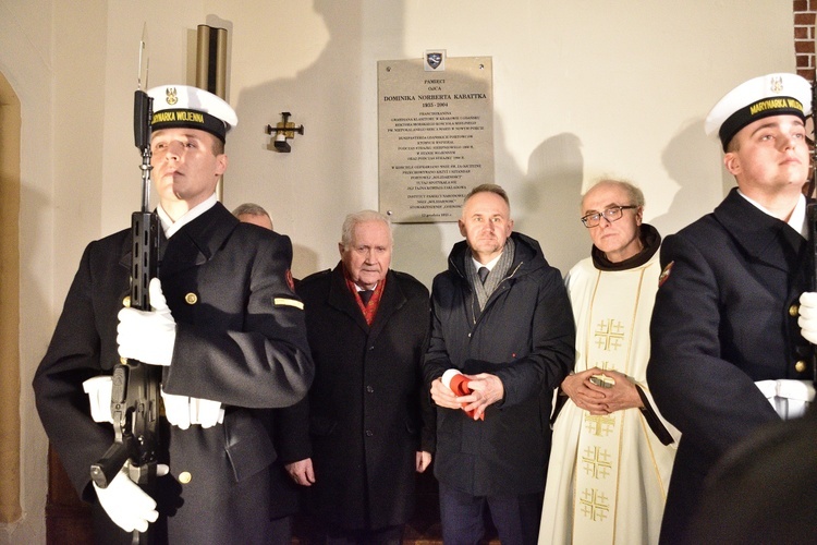 Upamiętnienie o. Domnika Kabattka