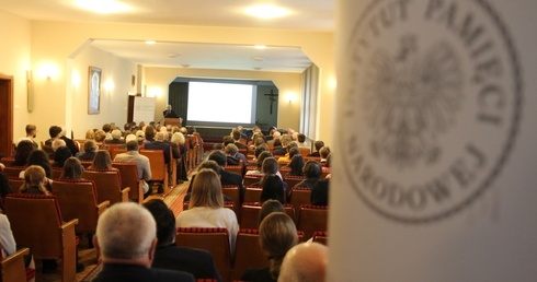 Przystanek o stanie wojennym