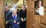Wstęgę w kolorze nadziei przecięli najbliżsi krewni o. Jana.