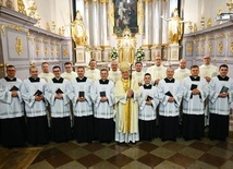 Rozeznawanie powołania to czas przyglądanie się sobie i modlitwa.