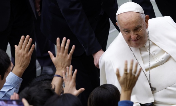 Papież do pracowników Watykanu: uczmy się skrytości i skromności