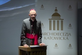 Abp Adrian Galbas, metropolita katowicki.