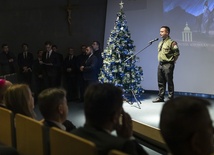 Spotkanie świąteczne z abp. Adrianem Galbasem w auli WTL UŚ, 21 grudnia 2023 r.