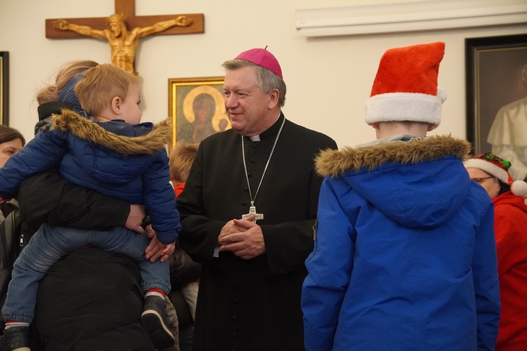 Finał akcji "Nasza Paka" Caritas Archidiecezji Wrocławskiej