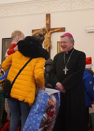 Finał akcji "Nasza Paka" Caritas Archidiecezji Wrocławskiej