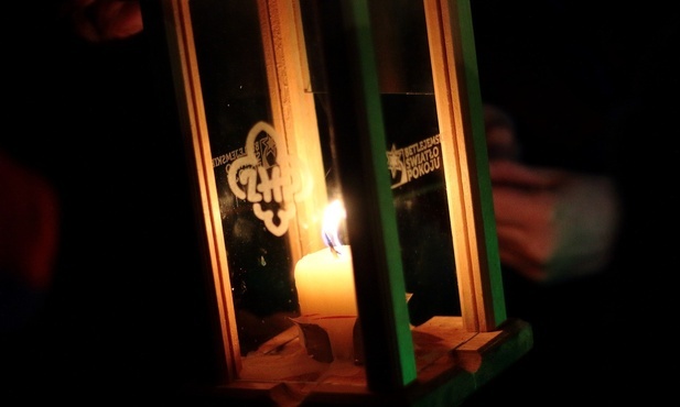 Betlejemskie Światło Pokoju zapłonie w świątyniach Ukrainy