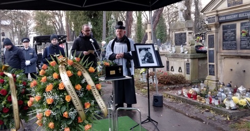 Pokazywał ludziom Boga. Pożegnanie śp. Adama Wojnara