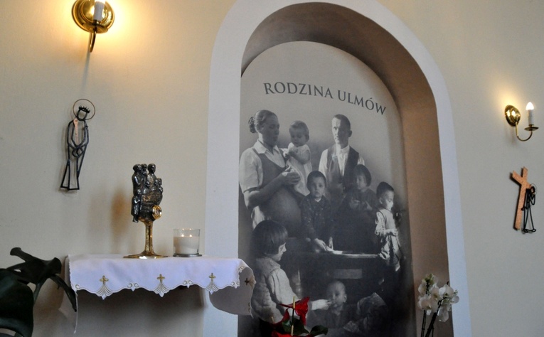 Wprowadzenie relikwii bł. Ulmów w diecezjalnej szkole w Nysie