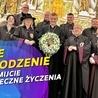 Świąteczne życzenia bp Roman Pindel nagrał razem z Bractwem św. Jana Kantego.