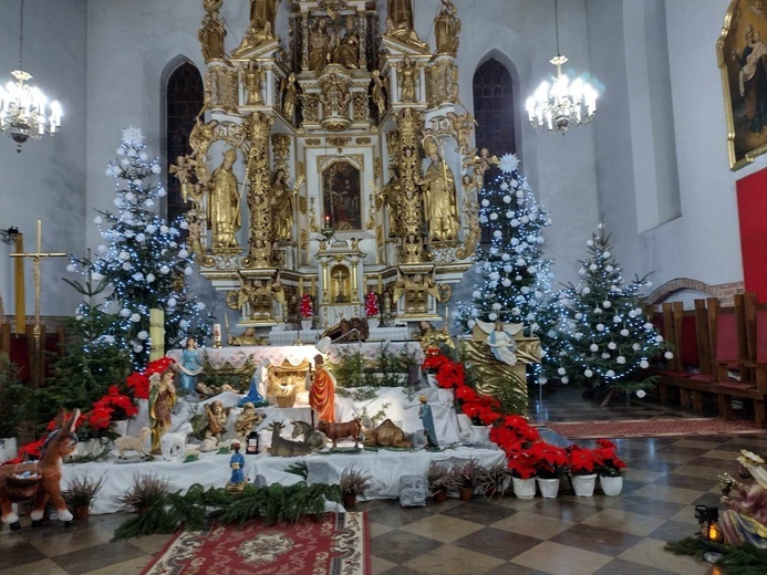 Łęg Probostwo. Szopka bożonarodzeniowa w parafii pw. św. Katarzyny 