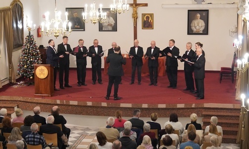 Wiatr historii w polskich kolędach