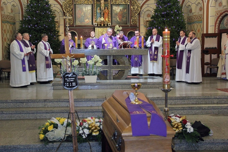 Pogrzeb ks. Marka Żejmy