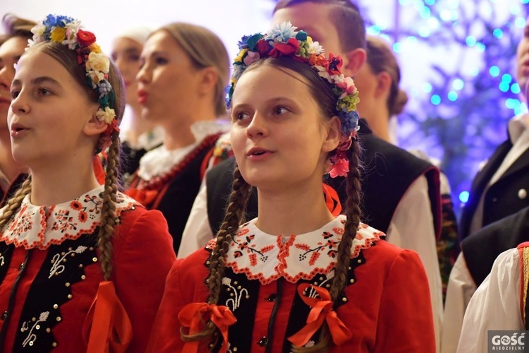 Mali Gorzowiacy z kolędą u kapucynów