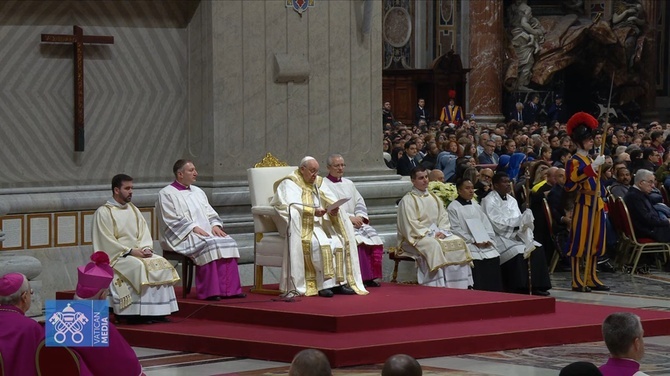 Franciszek na zakończenie roku 2023: wdzięczność i nadzieja