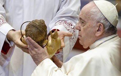 Papież: Jezus otworzył nam drogę do pokoju